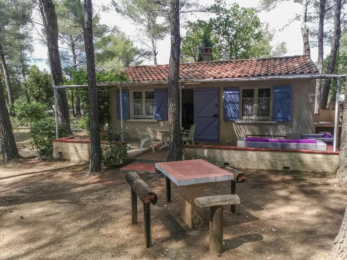 Maisonnette En Pleine Nature Le Beausset Exteriér fotografie
