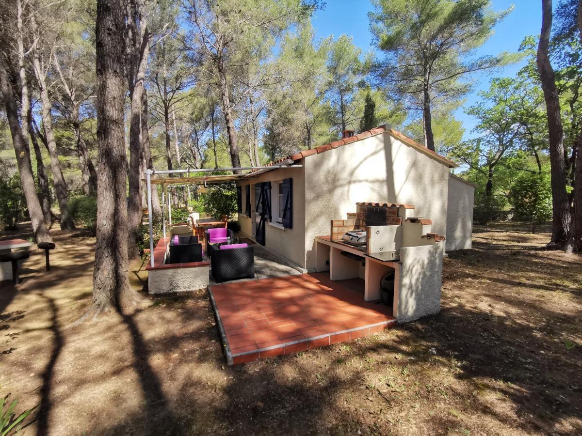 Maisonnette En Pleine Nature Le Beausset Exteriér fotografie